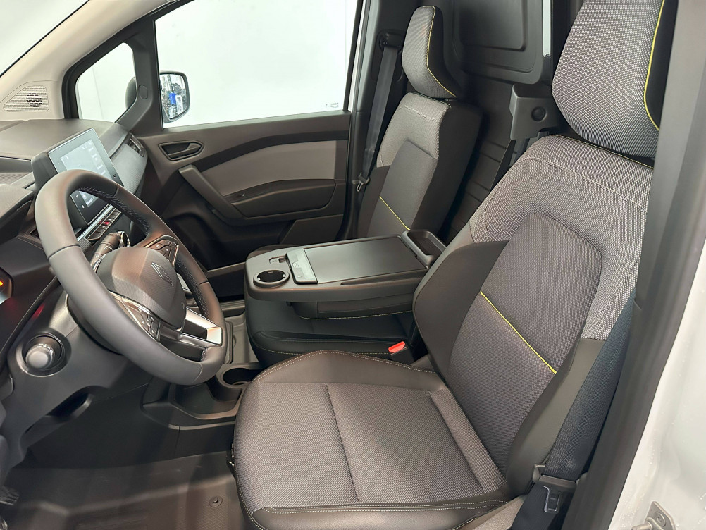 Acheter Renault Kangoo Electrique KANGOO VAN E-TECH ELECTRIQUE FG TOLE L1 AC22/DC80 GSR2 EXTRA 4p neuf dans les concessions du Groupe Faurie