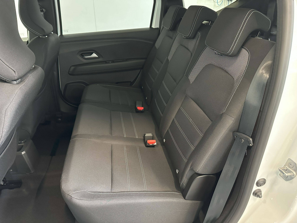 Acheter Dacia Jogger Jogger TCe 110 7 places GSR2 Expression 5p neuf dans les concessions du Groupe Faurie