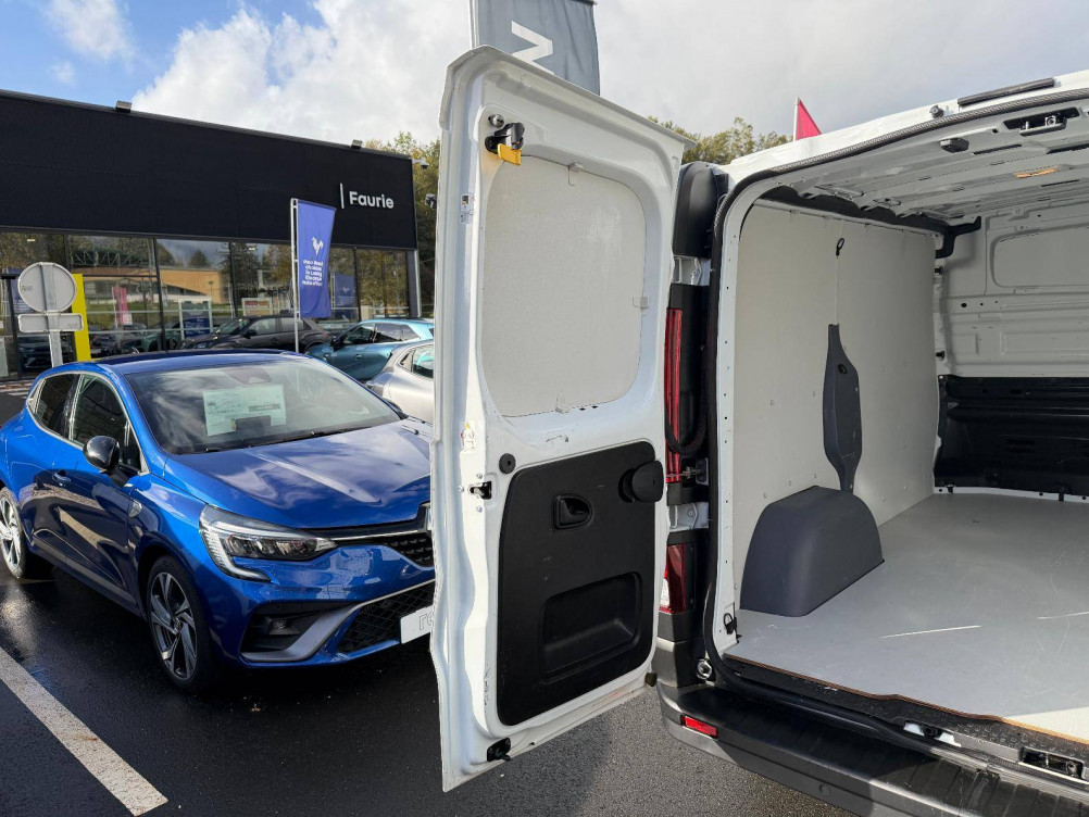 Acheter Renault Trafic 3 TRAFIC FGN L1H1 3000 KG BLUE DCI 130 GRAND CONFORT 4p occasion dans les concessions du Groupe Faurie