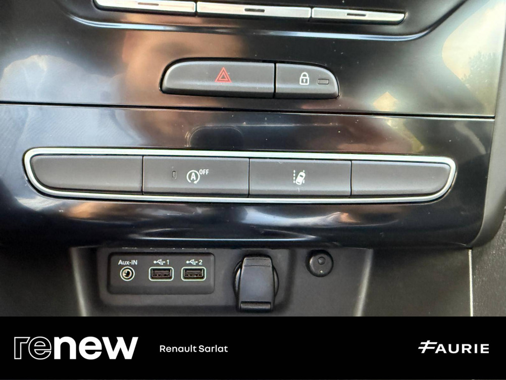 Acheter Renault Megane 4 Mégane IV Berline Blue dCi 115 Business 5p occasion dans les concessions du Groupe Faurie