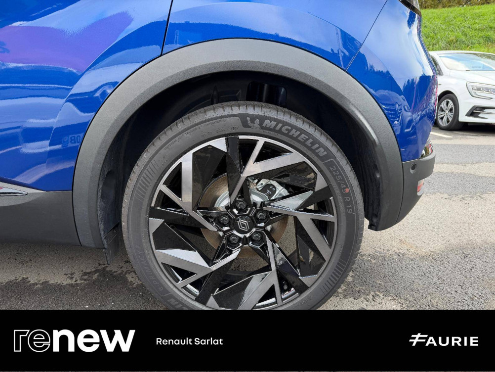 Acheter Renault Captur 2 Captur E-Tech full hybrid 145 ch esprit Alpine 5p occasion dans les concessions du Groupe Faurie