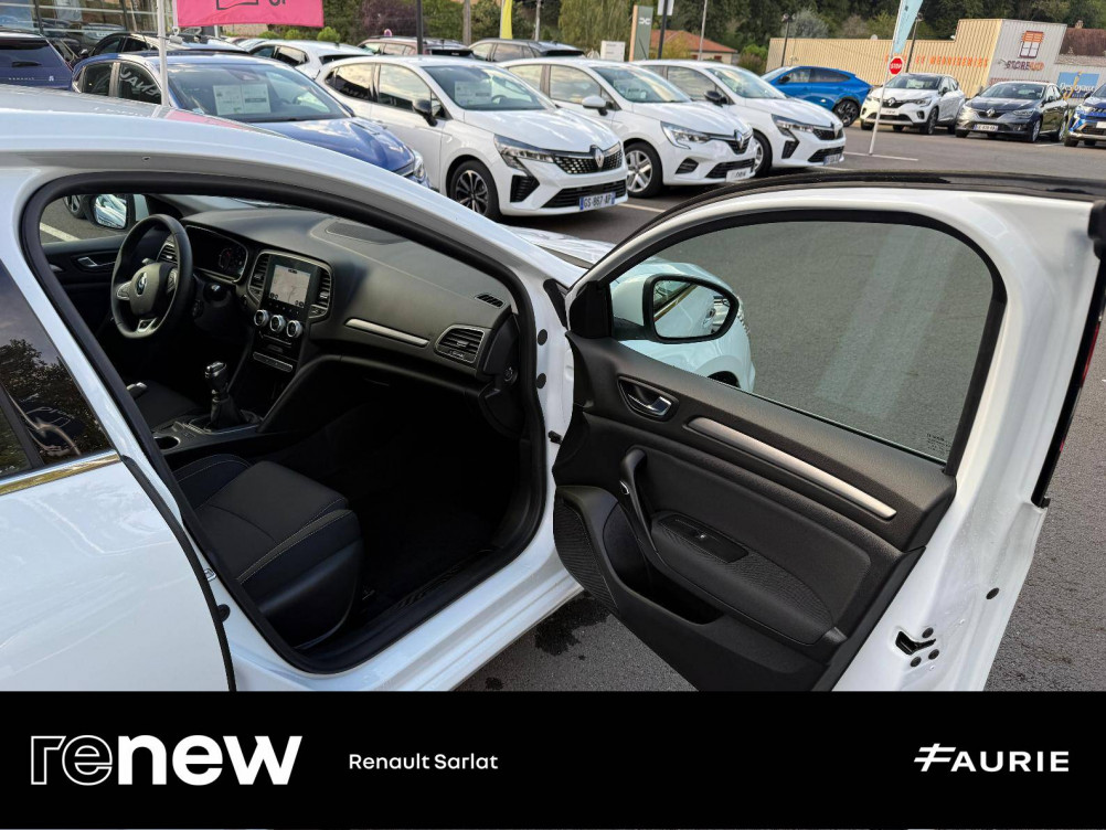 Acheter Renault Megane 4 Mégane IV Berline Blue dCi 115 Business 5p occasion dans les concessions du Groupe Faurie