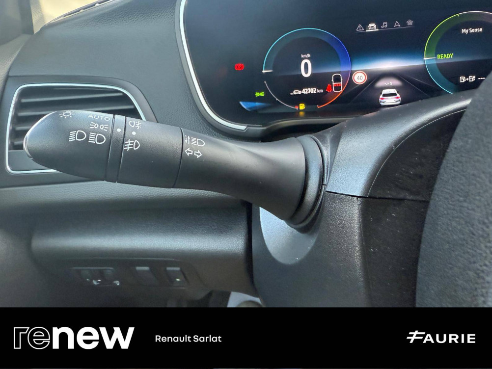 Acheter Renault Megane 4 Megane IV Estate E-Tech plug-in hybrid 160 Techno 5p occasion dans les concessions du Groupe Faurie