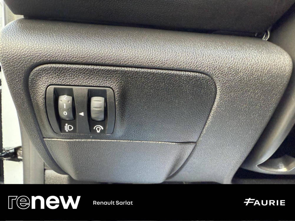 Acheter Renault Megane 4 Mégane IV Berline Blue dCi 115 Business 5p occasion dans les concessions du Groupe Faurie