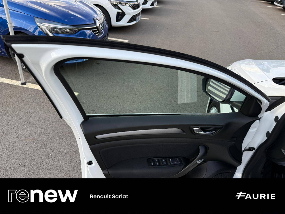 Acheter Renault Megane 4 Mégane IV Berline Blue dCi 115 Business 5p occasion dans les concessions du Groupe Faurie