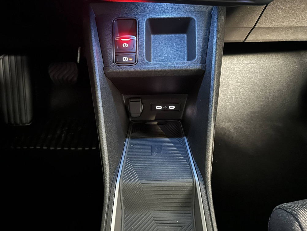 Acheter Renault Renault 4 Renault 4 E-Tech Electrique 150 ch autonomie confort Techno 5p neuf dans les concessions du Groupe Faurie