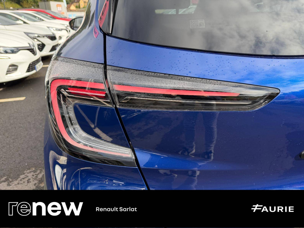 Acheter Renault Captur 2 Captur E-Tech full hybrid 145 ch esprit Alpine 5p occasion dans les concessions du Groupe Faurie