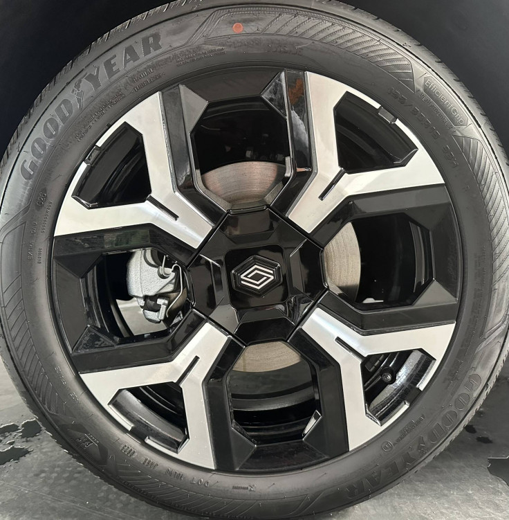 Acheter Renault Renault 4 Renault 4 E-Tech Electrique 150 ch autonomie confort Techno 5p neuf dans les concessions du Groupe Faurie