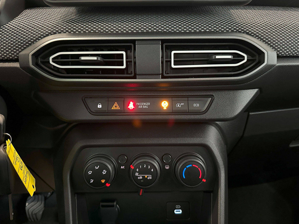 Acheter Dacia Jogger Jogger TCe 110 7 places GSR2 Expression 5p neuf dans les concessions du Groupe Faurie
