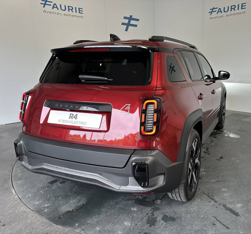 Acheter Renault Renault 4 Renault 4 E-Tech Electrique 150 ch autonomie confort Techno 5p neuf dans les concessions du Groupe Faurie