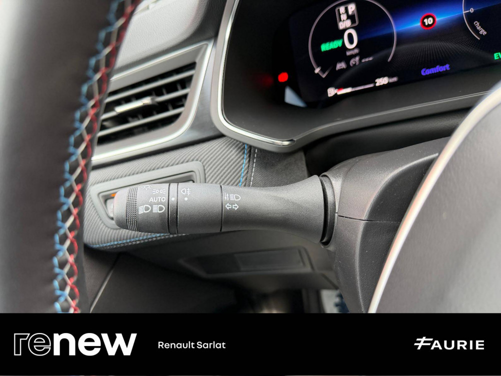 Acheter Renault Captur 2 Captur E-Tech full hybrid 145 ch esprit Alpine 5p occasion dans les concessions du Groupe Faurie