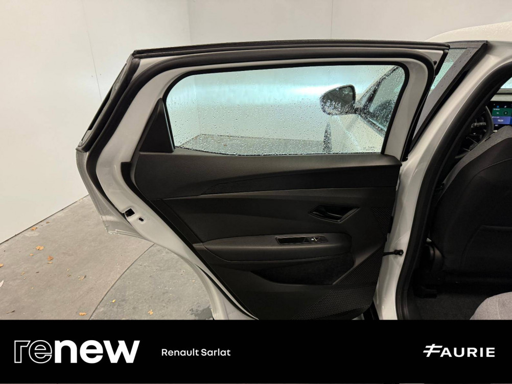 Acheter Renault Megane E-Tech Megane E-Tech EV40 130ch standard charge Equilibre 5p occasion dans les concessions du Groupe Faurie