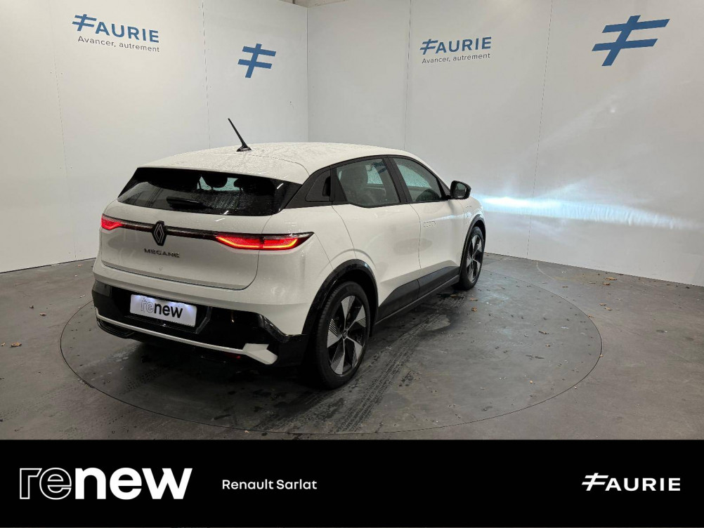 Acheter Renault Megane E-Tech Megane E-Tech EV40 130ch standard charge Equilibre 5p occasion dans les concessions du Groupe Faurie