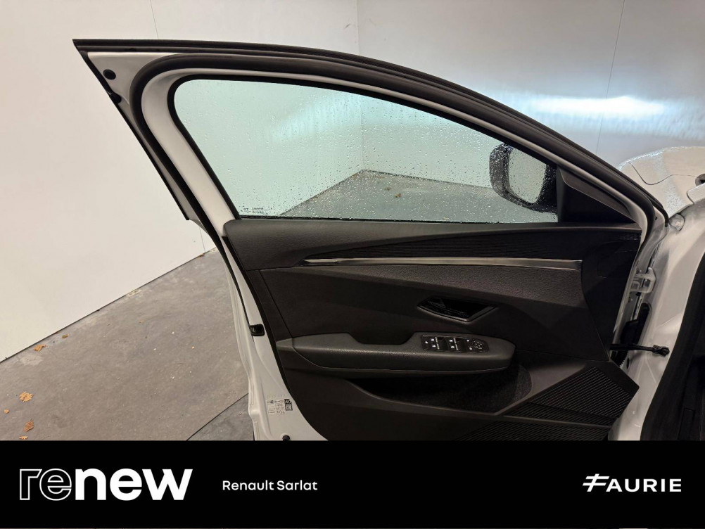Acheter Renault Megane E-Tech Megane E-Tech EV40 130ch standard charge Equilibre 5p occasion dans les concessions du Groupe Faurie