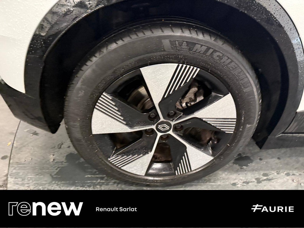 Acheter Renault Megane E-Tech Megane E-Tech EV40 130ch standard charge Equilibre 5p occasion dans les concessions du Groupe Faurie