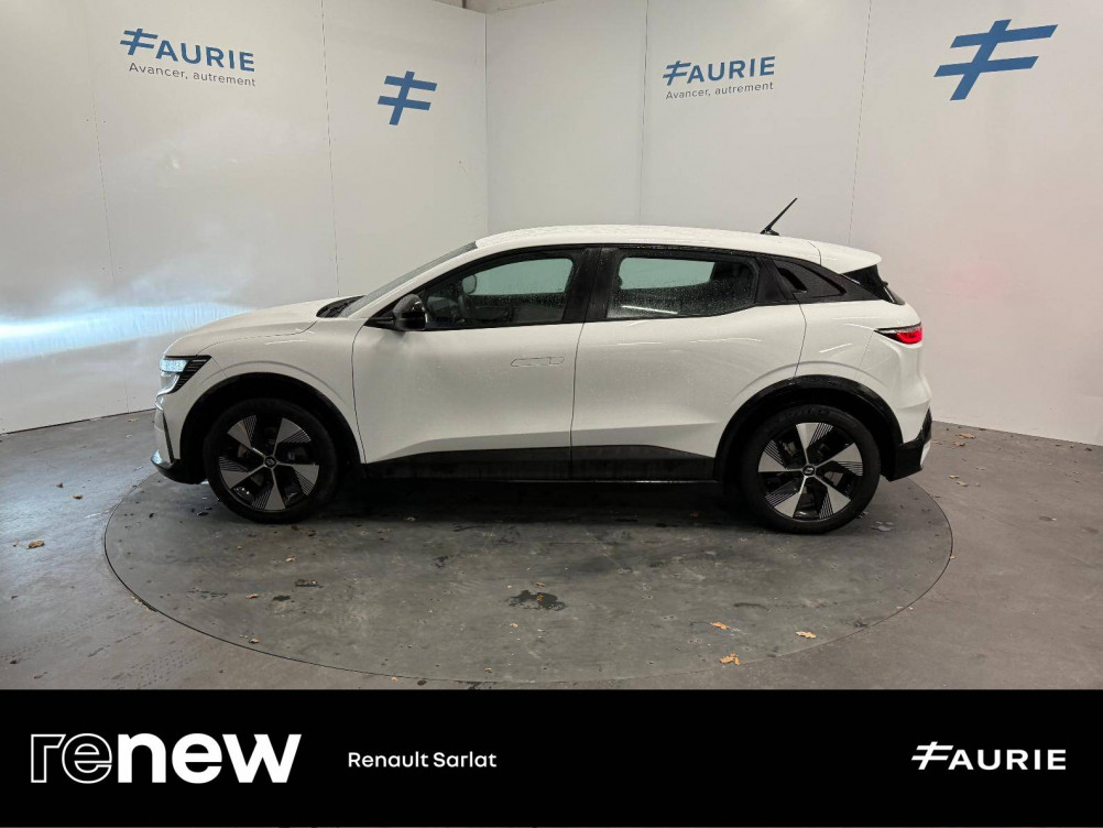 Acheter Renault Megane E-Tech Megane E-Tech EV40 130ch standard charge Equilibre 5p occasion dans les concessions du Groupe Faurie
