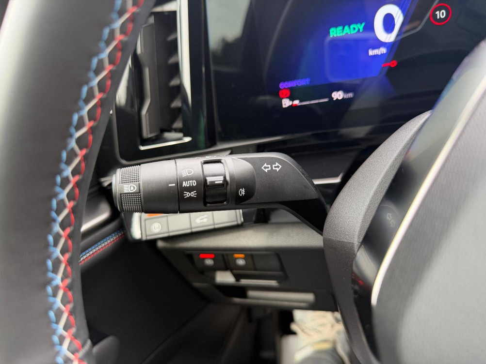 Acheter Renault Rafale Rafale E-Tech full hybrid 200 esprit Alpine 5p occasion dans les concessions du Groupe Faurie