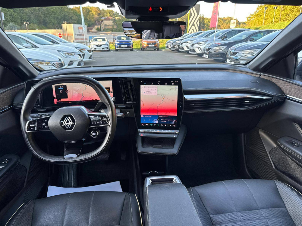 Acheter Renault Megane E-Tech Megane E-Tech EV60 220 ch super charge Iconic 5p occasion dans les concessions du Groupe Faurie
