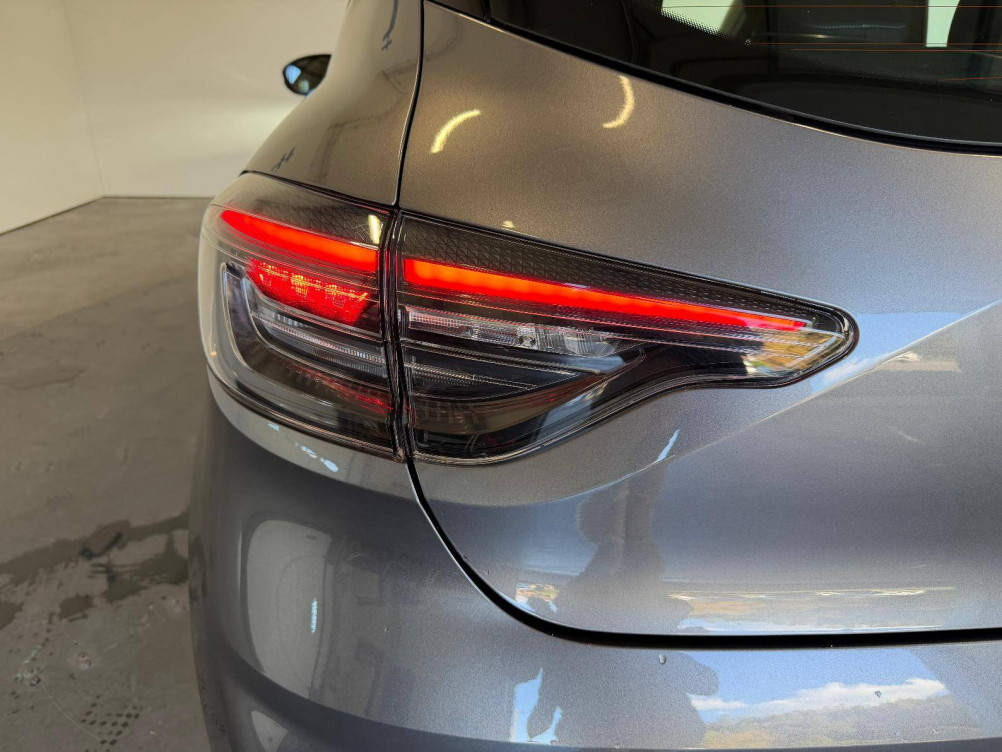 Acheter Renault Clio 5 Clio E-Tech full hybrid 145 Evolution 5p occasion dans les concessions du Groupe Faurie