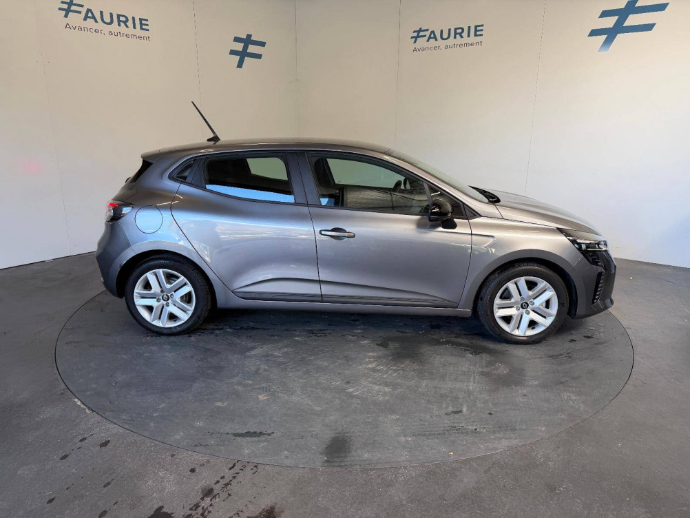 Acheter Renault Clio 5 Clio E-Tech full hybrid 145 Evolution 5p occasion dans les concessions du Groupe Faurie