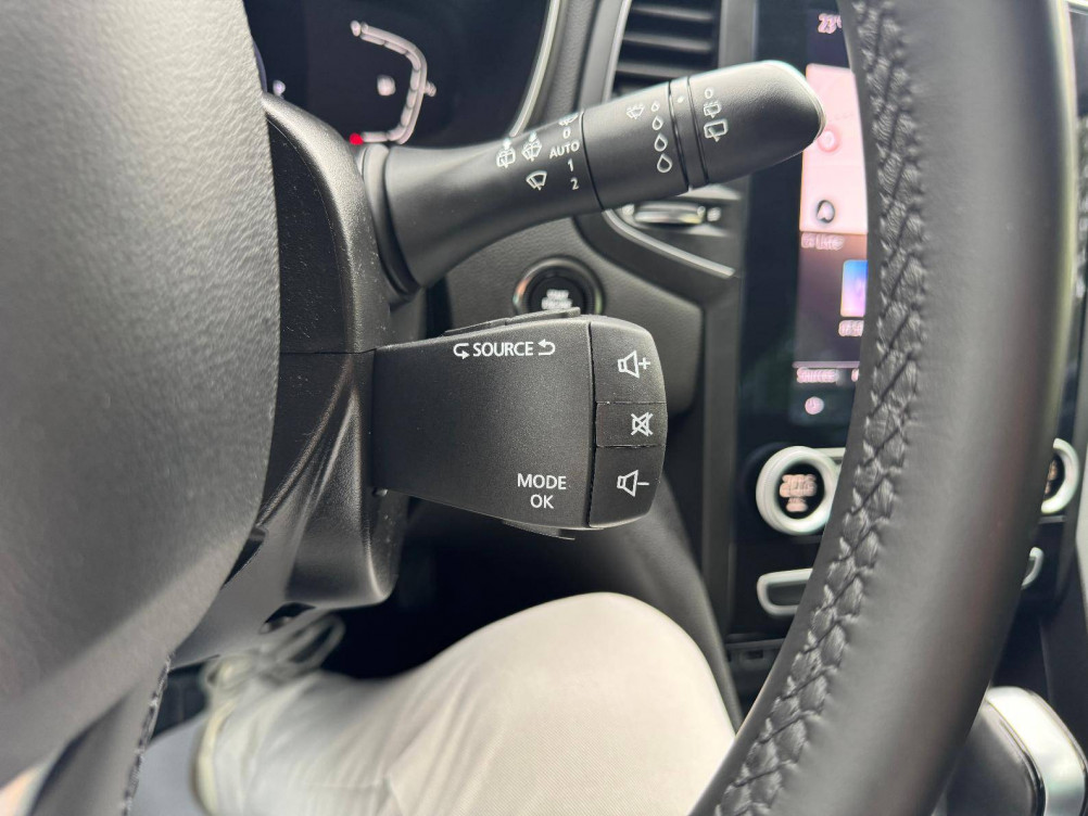 Acheter Renault Megane 4 Mégane IV Estate TCe 140 EDC FAP - 21B Intens 5p occasion dans les concessions du Groupe Faurie