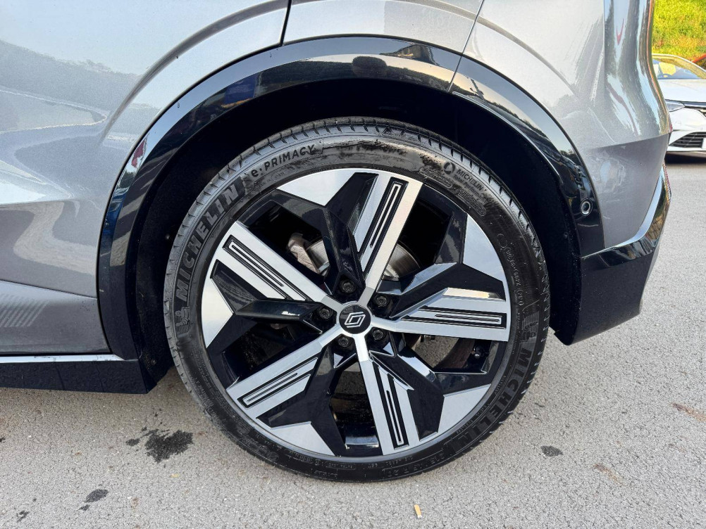 Acheter Renault Megane E-Tech Megane E-Tech EV60 220 ch super charge Iconic 5p occasion dans les concessions du Groupe Faurie