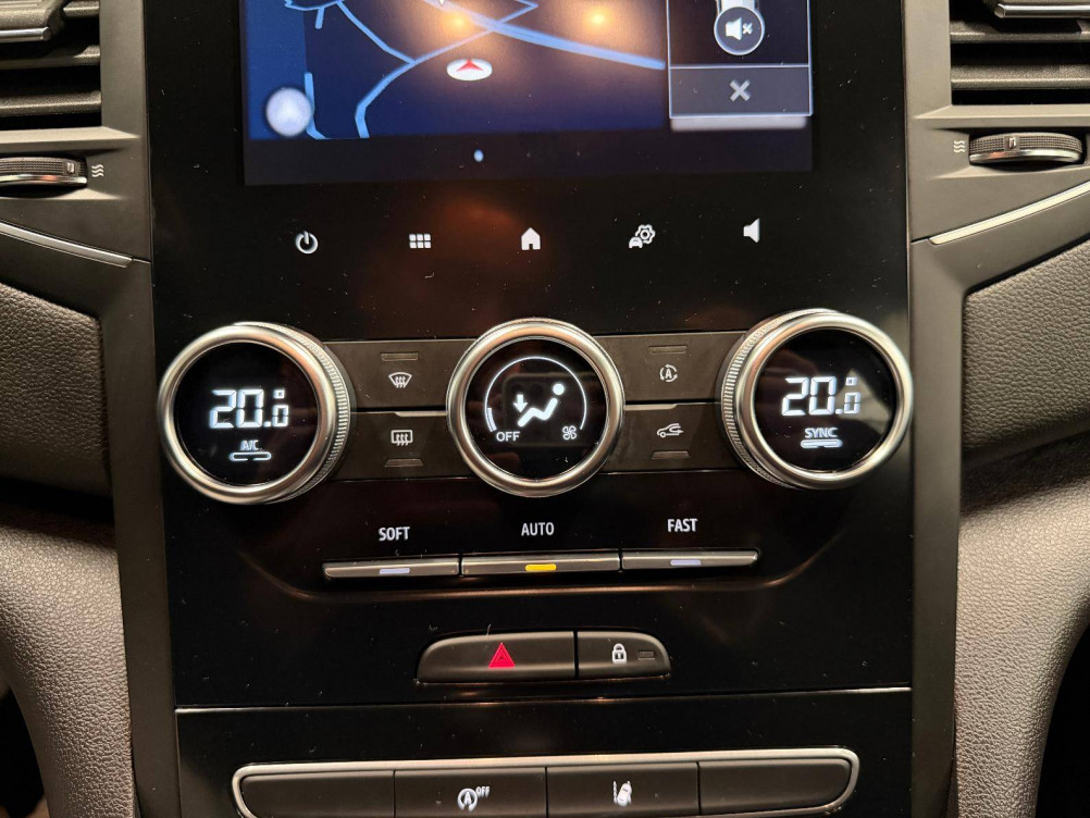 Acheter Renault Megane 4 Mégane IV Berline Blue dCi 115 EDC Business 5p occasion dans les concessions du Groupe Faurie