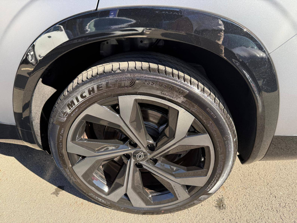 Acheter Renault Espace 6 Espace E-Tech hybrid 200 esprit Alpine 5p occasion dans les concessions du Groupe Faurie