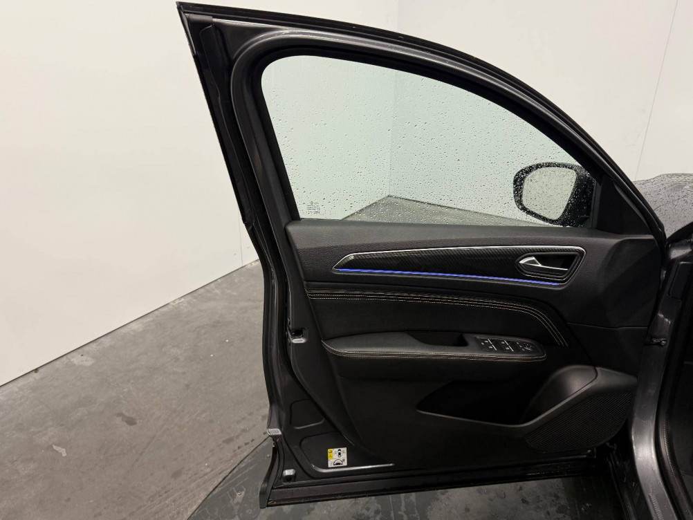 Acheter Renault Arkana Arkana E-Tech hybride 145 - 22 Engineered 5p occasion dans les concessions du Groupe Faurie