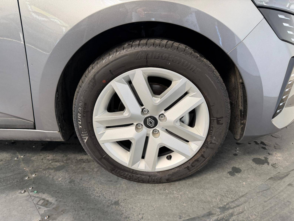 Acheter Renault Clio 5 Clio E-Tech full hybrid 145 Evolution 5p occasion dans les concessions du Groupe Faurie