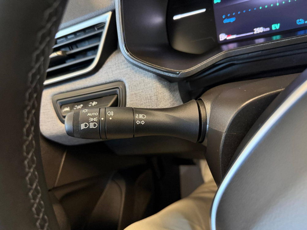 Acheter Renault Clio 5 Clio E-Tech full hybrid 145 Evolution 5p occasion dans les concessions du Groupe Faurie