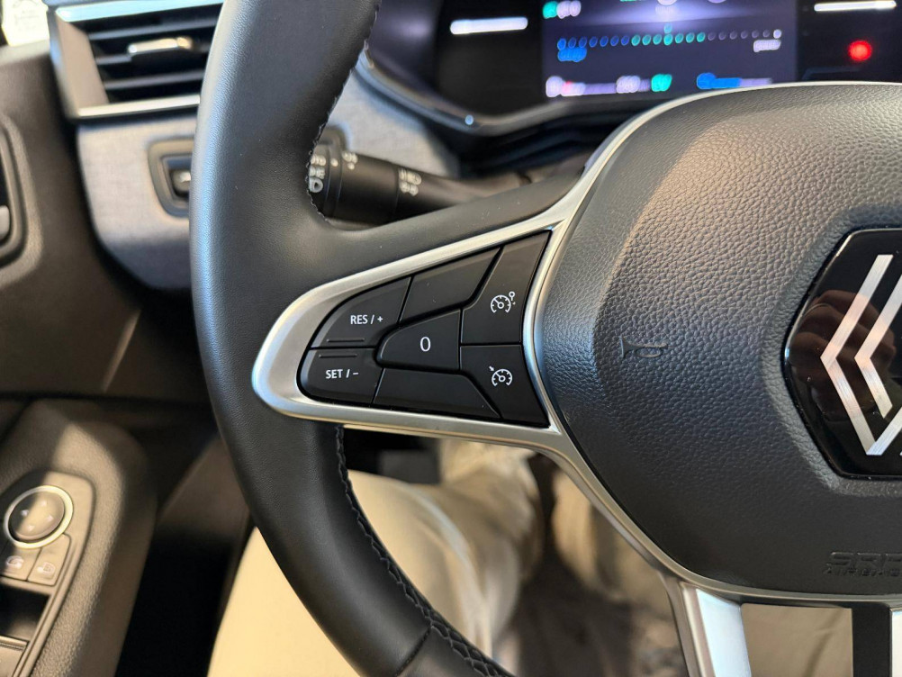 Acheter Renault Clio 5 Clio E-Tech full hybrid 145 Evolution 5p occasion dans les concessions du Groupe Faurie