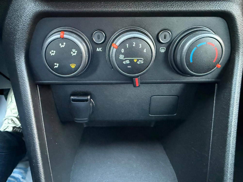 Acheter Dacia Sandero Sandero TCe 90 - 22 Confort 5p occasion dans les concessions du Groupe Faurie