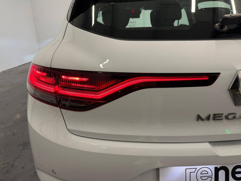 Acheter Renault Megane 4 Mégane IV Berline Blue dCi 115 EDC Business 5p occasion dans les concessions du Groupe Faurie