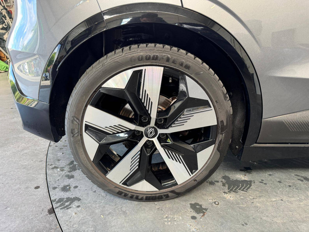 Acheter Renault Megane E-Tech Megane E-Tech EV60 220 ch optimum charge Techno 5p occasion dans les concessions du Groupe Faurie