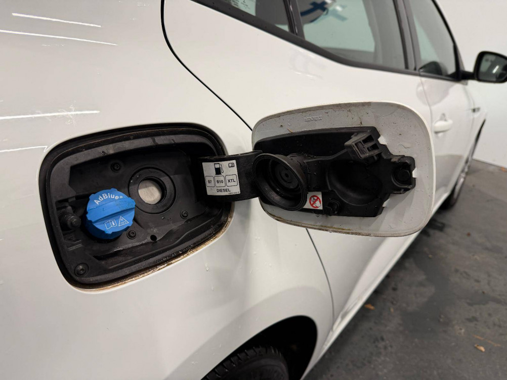 Acheter Renault Megane 4 MEGANE IV SOCIETE BLUE DCI 115 - 21N AIR NAV 2P 5p occasion dans les concessions du Groupe Faurie