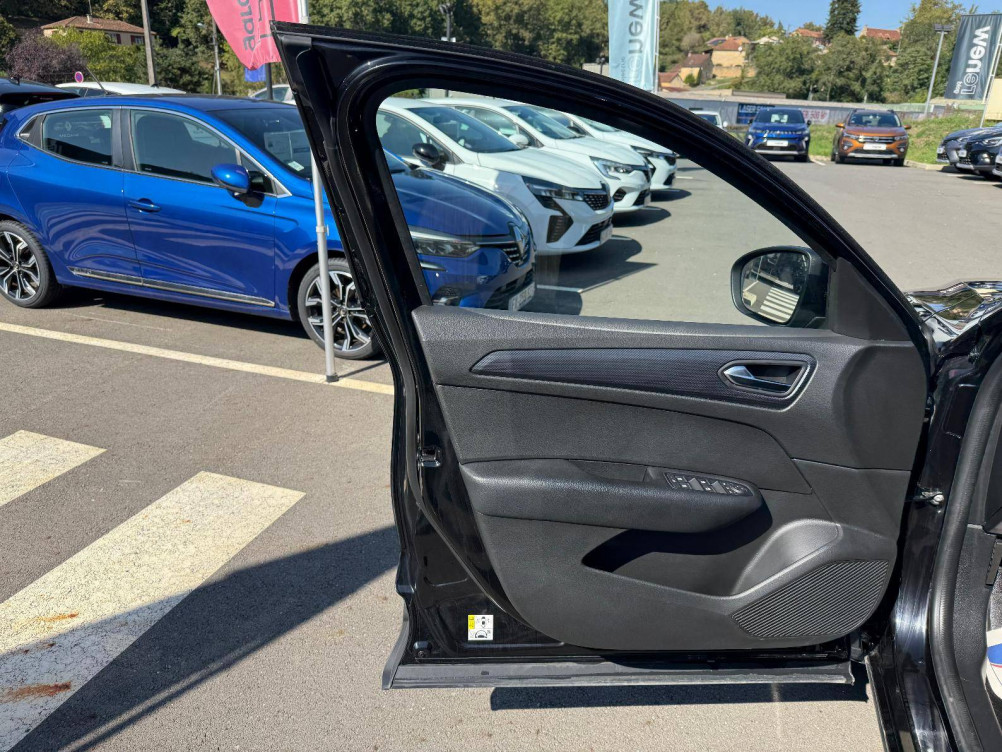 Acheter Renault Arkana Arkana TCe 140 EDC - 23 Evolution 5p occasion dans les concessions du Groupe Faurie