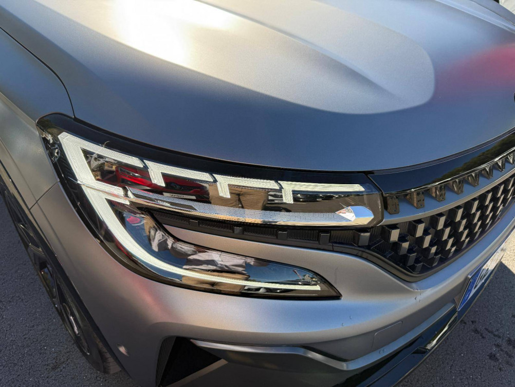 Acheter Renault Espace 6 Espace E-Tech hybrid 200 esprit Alpine 5p occasion dans les concessions du Groupe Faurie