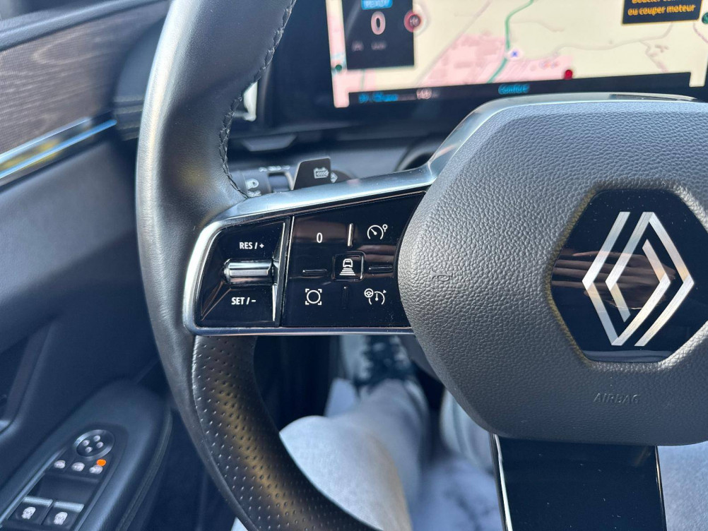 Acheter Renault Megane E-Tech Megane E-Tech EV60 220 ch super charge Iconic 5p occasion dans les concessions du Groupe Faurie