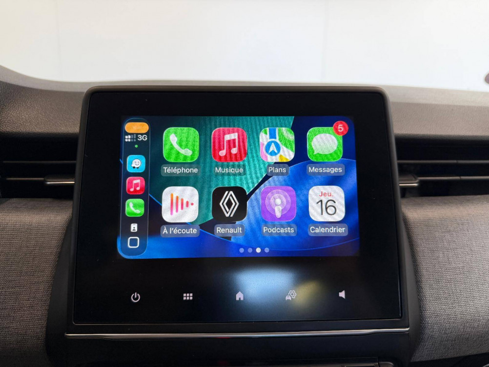 Acheter Renault Clio 5 Clio E-Tech full hybrid 145 Evolution 5p occasion dans les concessions du Groupe Faurie