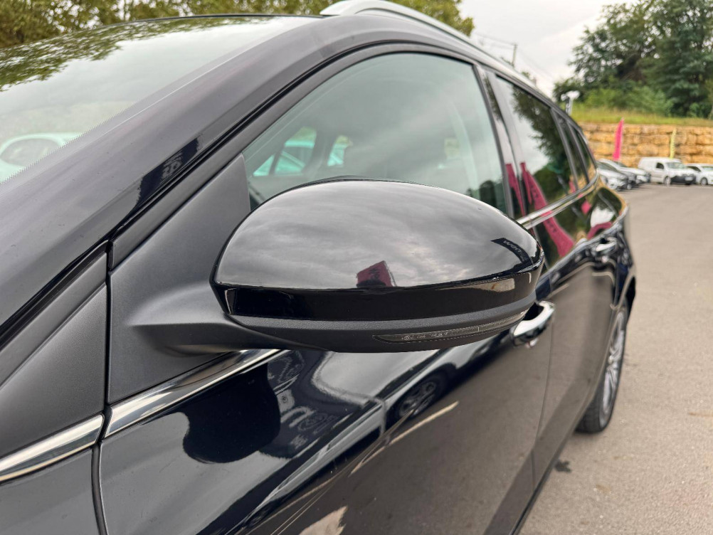 Acheter Renault Megane 4 Mégane IV Estate TCe 140 EDC FAP - 21B Intens 5p occasion dans les concessions du Groupe Faurie