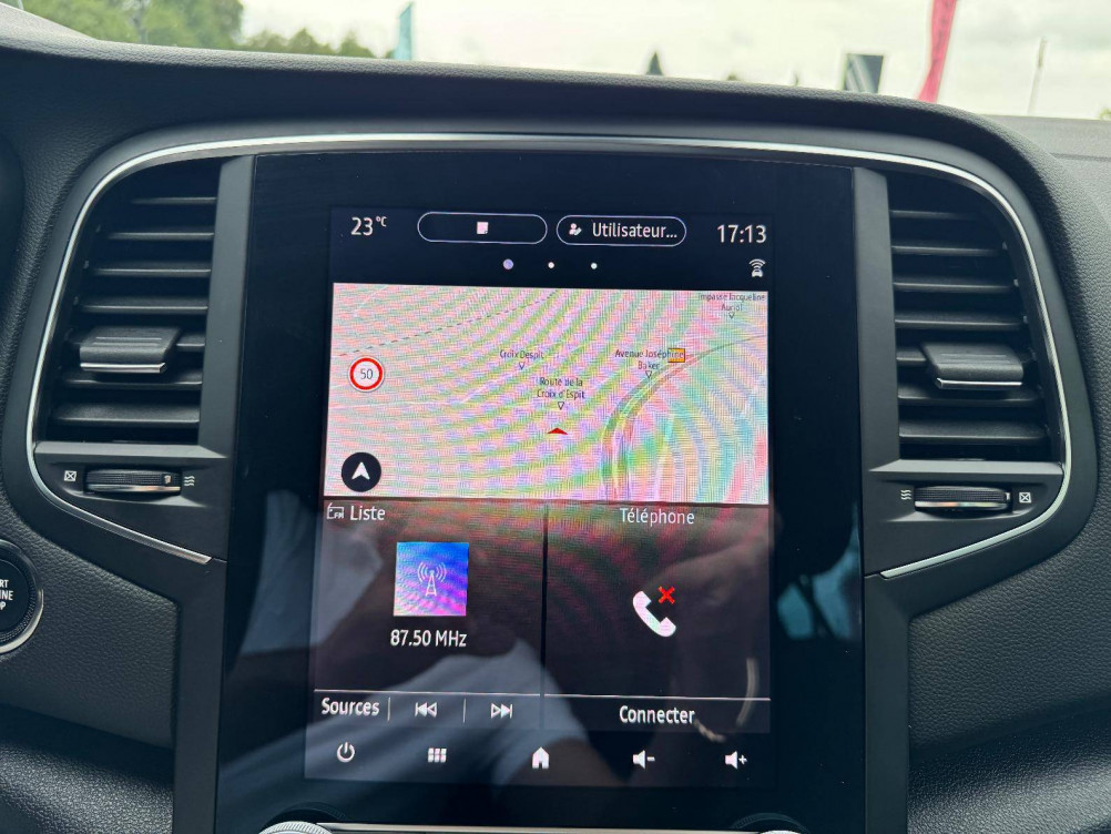 Acheter Renault Megane 4 Mégane IV Estate TCe 140 EDC FAP - 21B Intens 5p occasion dans les concessions du Groupe Faurie