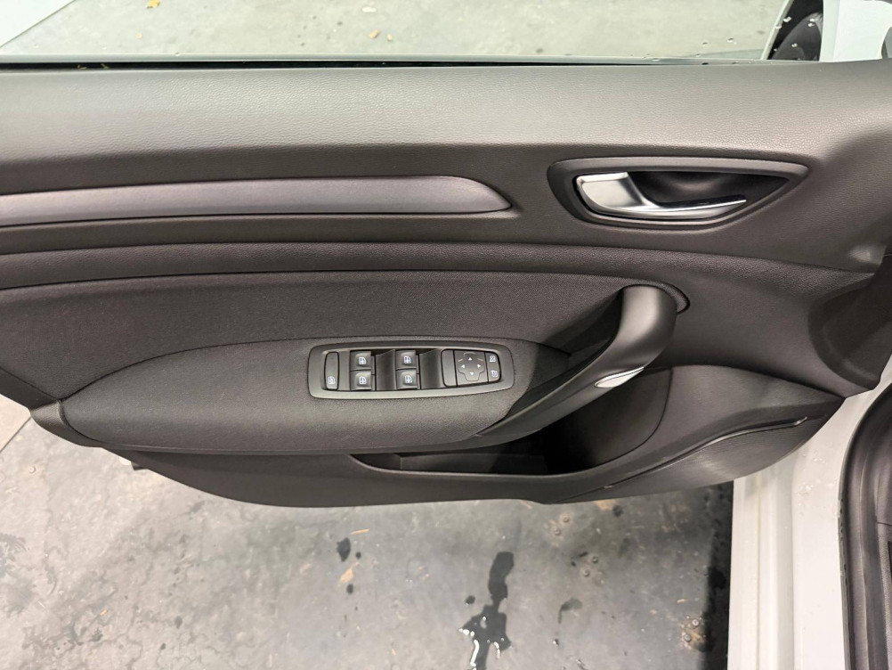 Acheter Renault Megane 4 MEGANE IV SOCIETE BLUE DCI 115 - 21N AIR NAV 2P 5p occasion dans les concessions du Groupe Faurie