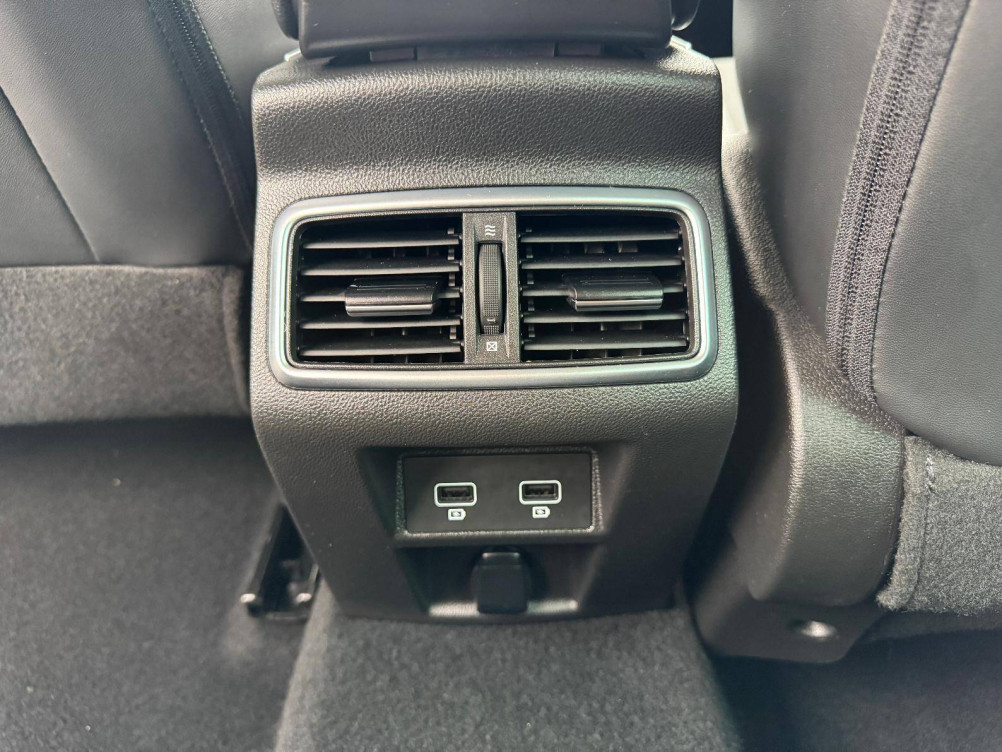 Acheter Renault Megane 4 Mégane IV Estate TCe 140 EDC FAP - 21B Intens 5p occasion dans les concessions du Groupe Faurie