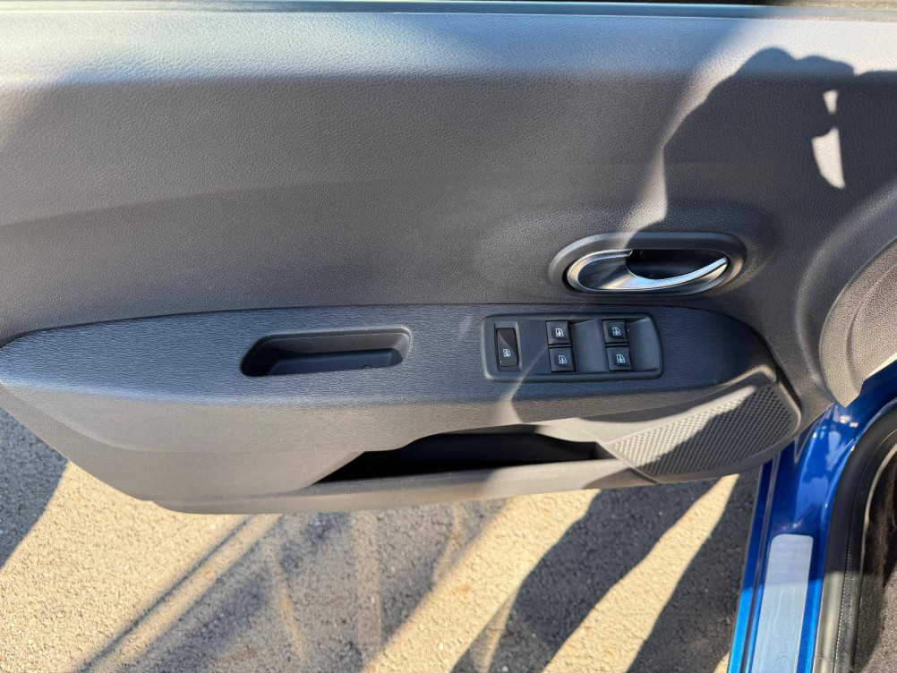 Acheter Dacia Lodgy Lodgy Blue dCi 115 7 places 15 ans 5p occasion dans les concessions du Groupe Faurie