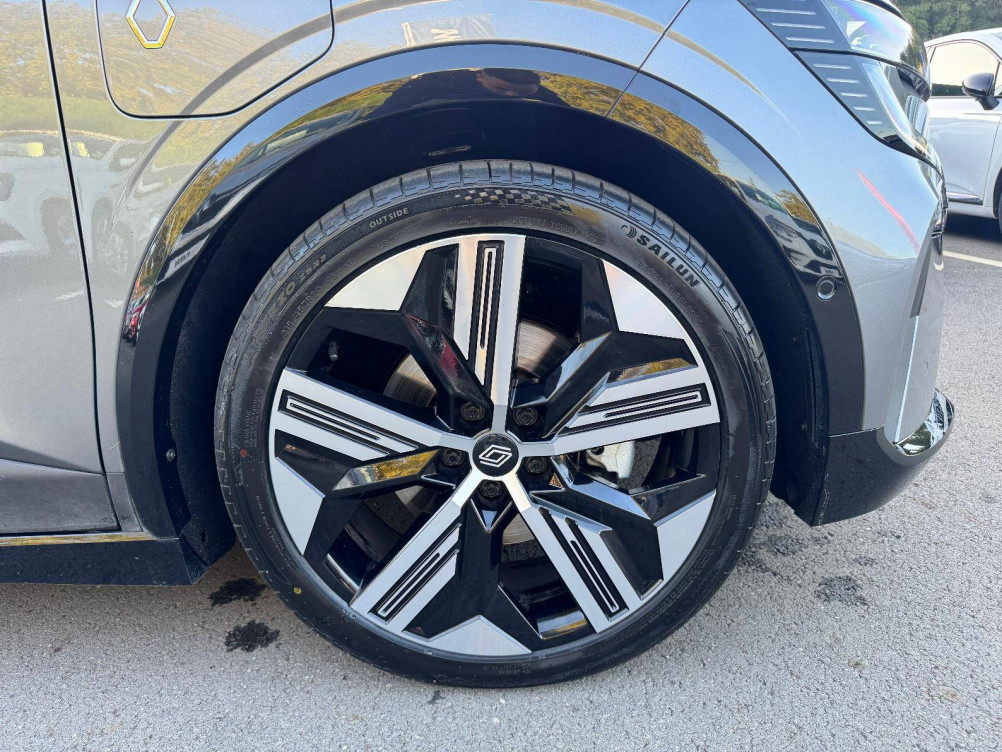 Acheter Renault Megane E-Tech Megane E-Tech EV60 220 ch super charge Iconic 5p occasion dans les concessions du Groupe Faurie