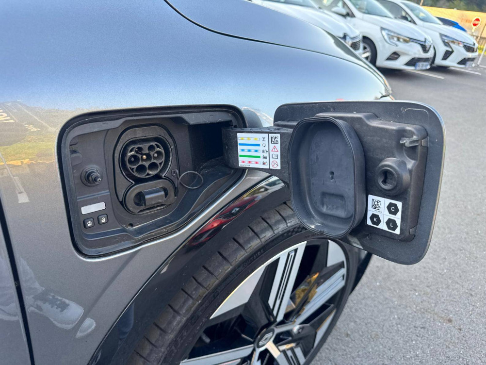 Acheter Renault Megane E-Tech Megane E-Tech EV60 220 ch super charge Iconic 5p occasion dans les concessions du Groupe Faurie