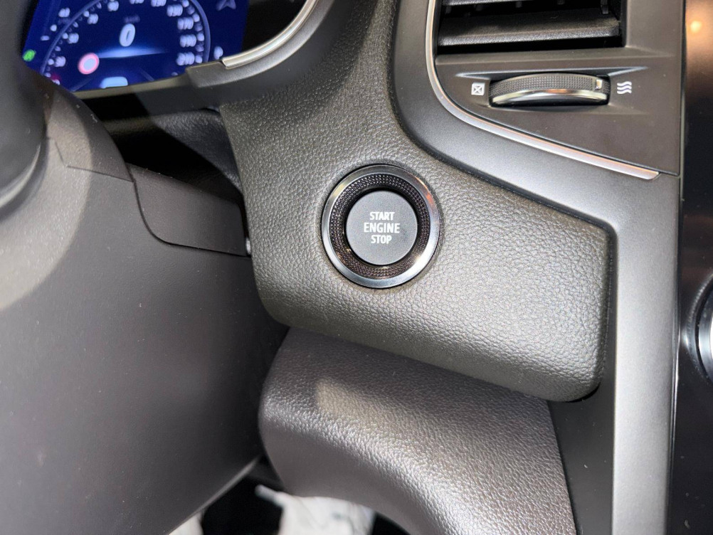 Acheter Renault Megane 4 Mégane IV Berline Blue dCi 115 EDC Business 5p occasion dans les concessions du Groupe Faurie