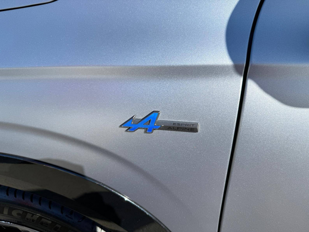 Acheter Renault Espace 6 Espace E-Tech hybrid 200 esprit Alpine 5p occasion dans les concessions du Groupe Faurie