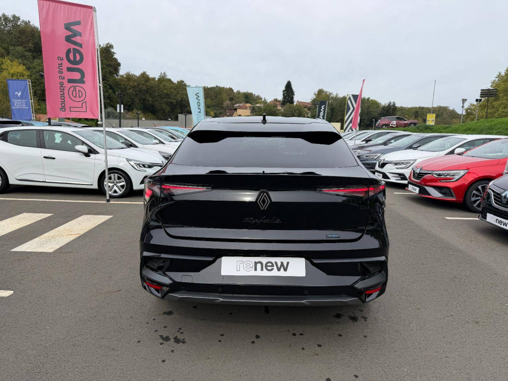 Acheter Renault Rafale Rafale E-Tech full hybrid 200 esprit Alpine 5p occasion dans les concessions du Groupe Faurie